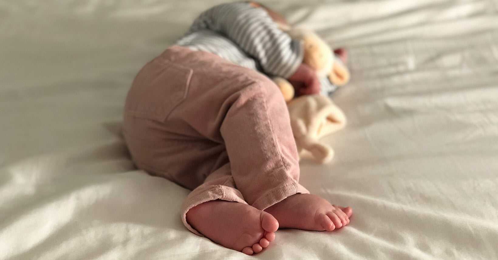 How To Get a Toddler To Nap - Bedtime Tips for Mothers