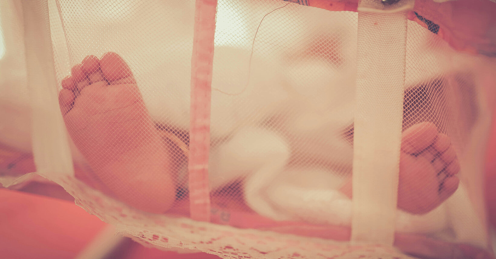 How to Get Newborn to Sleep in Bassinet ?