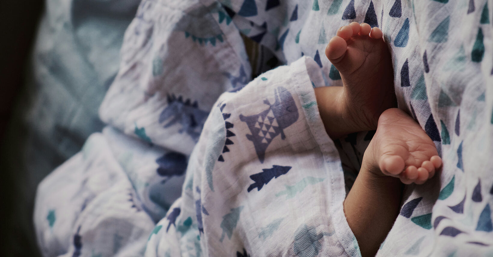 prevent baby from kicking the quilt