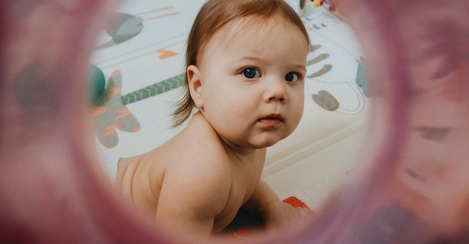 What kinds of soothing colors of babies’ clothing are good for babies?
