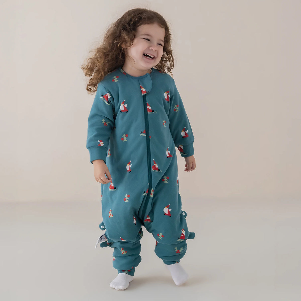 long-sleeve-sleep-sack-walker-1-0-tog-organic-cotton-camel-wool-skiing-santa