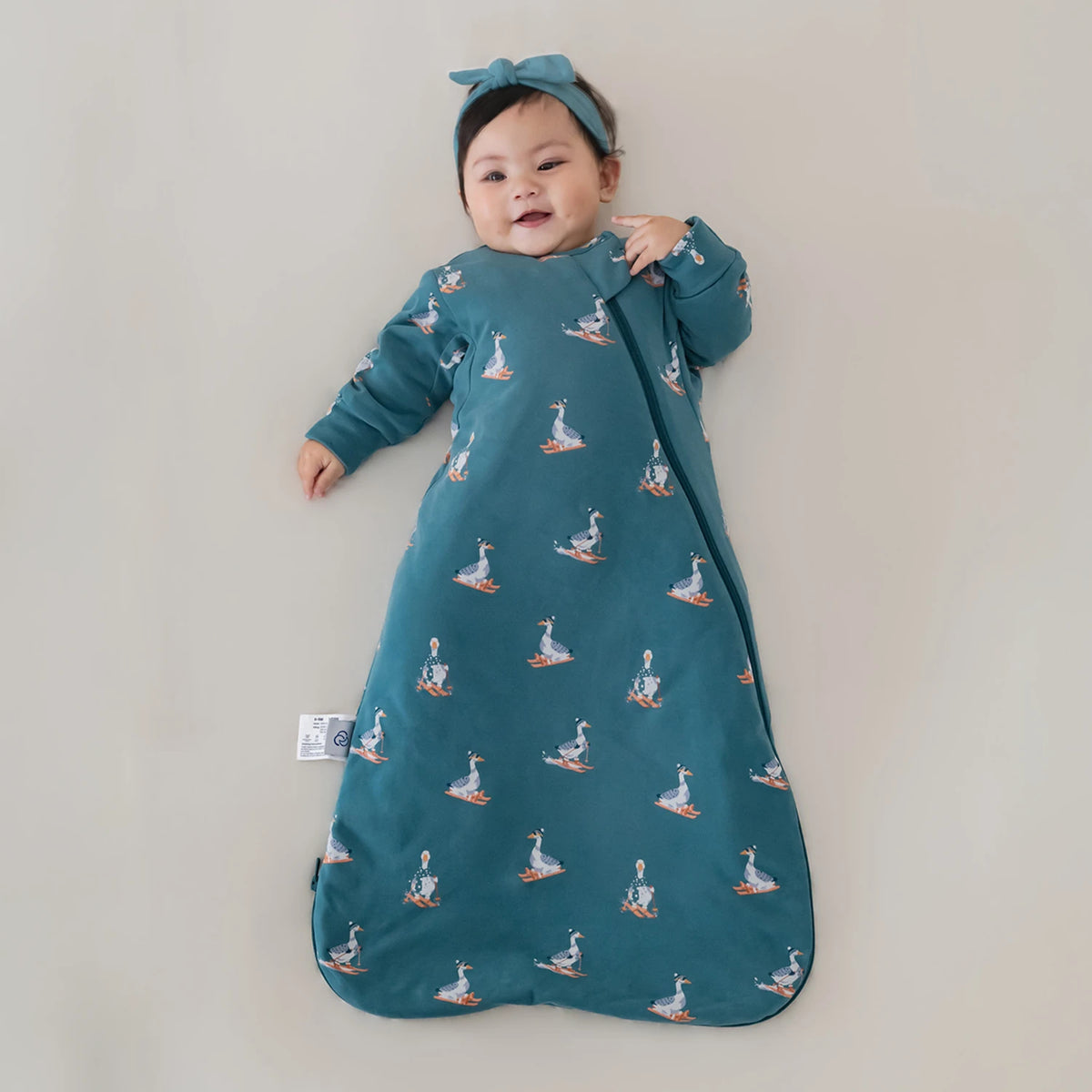 warm-long-sleeve-sleep-sack-2-5-tog-organic-cotton-camel-wool-skiing-goose