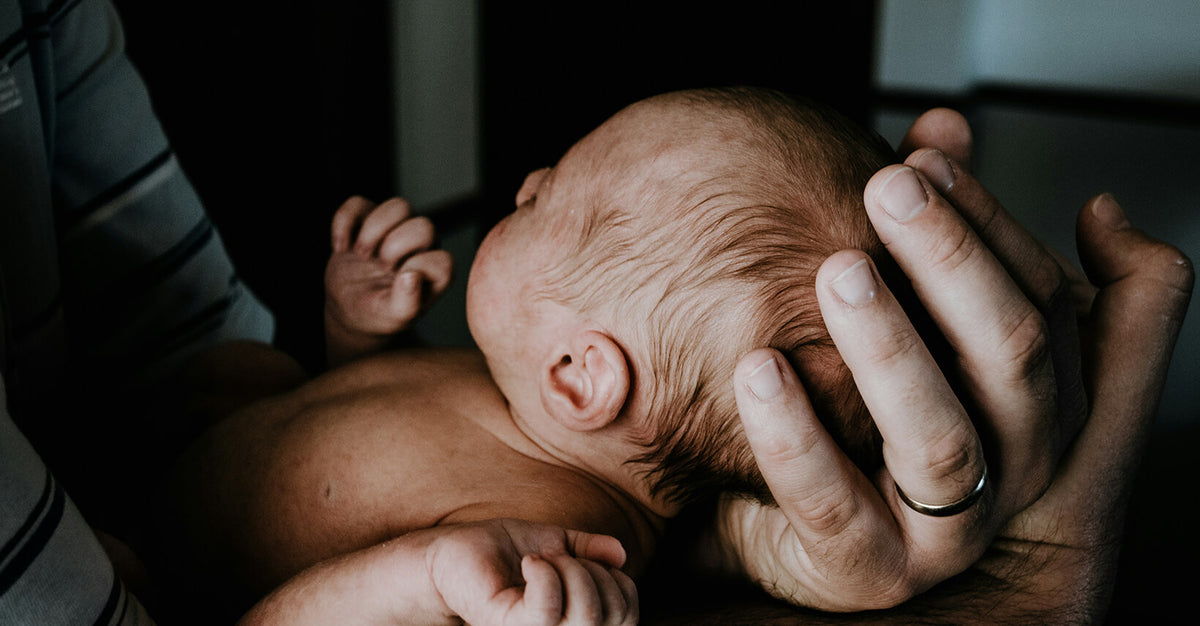 Newborn Scrunch: What Is It And What Causes It?