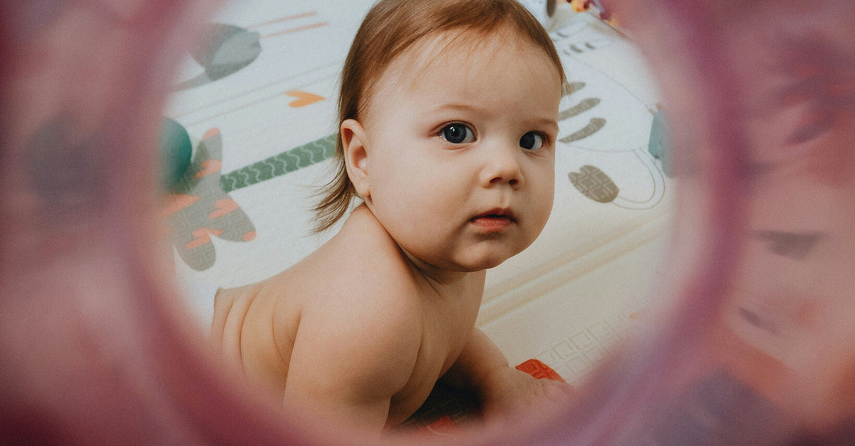 What kinds of soothing colors of babies’ clothing are good for babies?