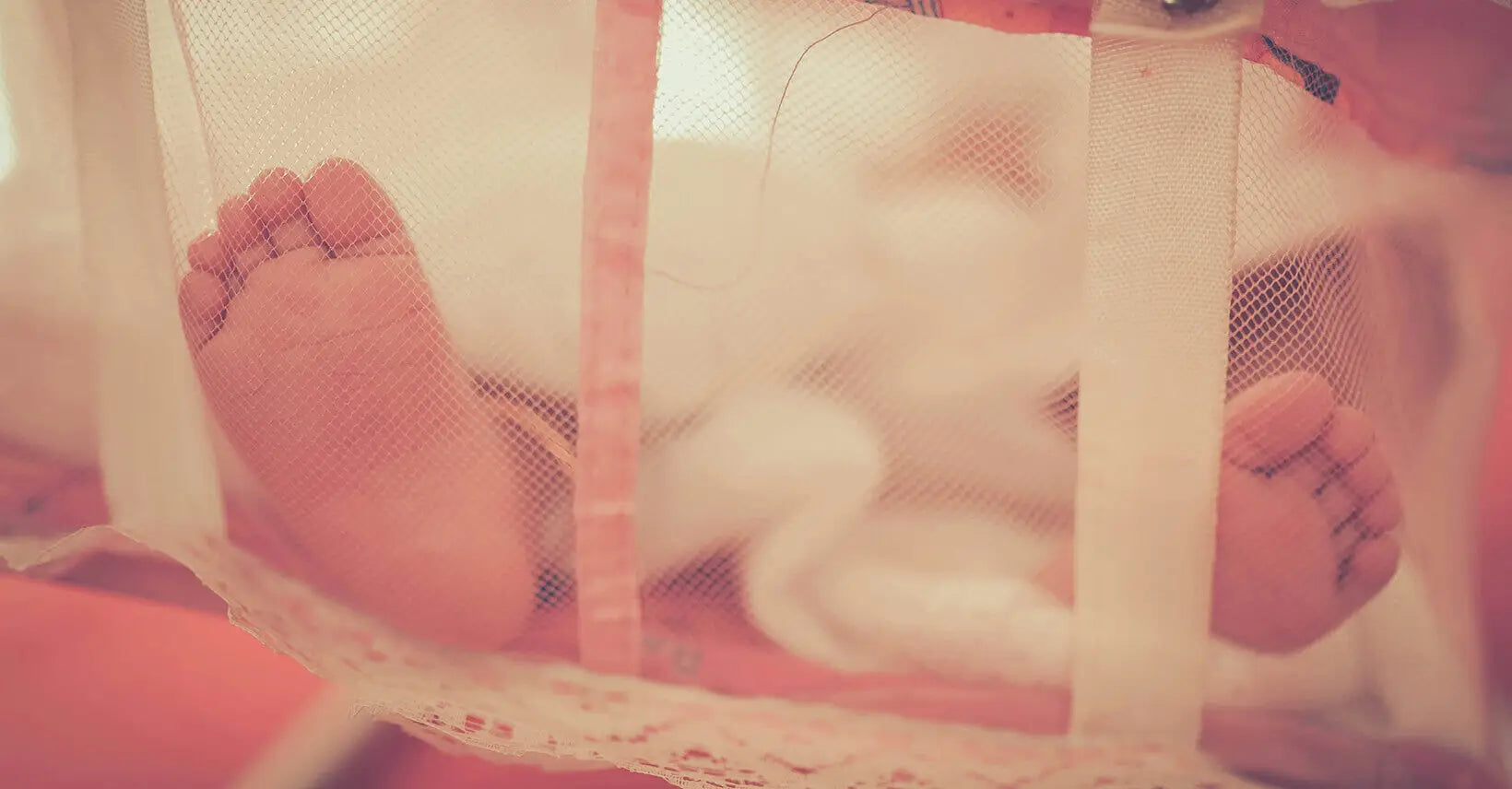 How to Get Newborn to Sleep in Bassinet ?