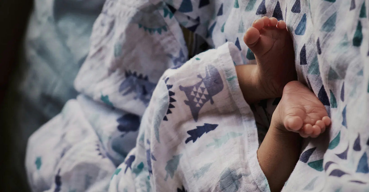 prevent baby from kicking the quilt