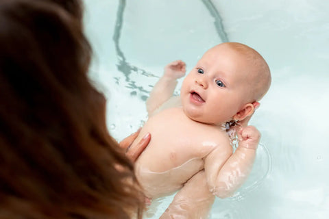 Smiley baby bathtub