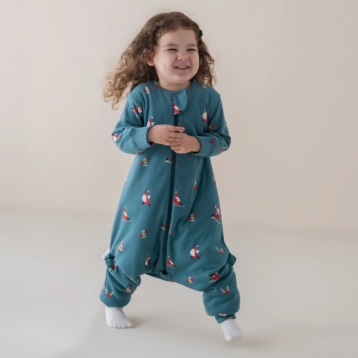 warm-long-sleeve-sleep-sack-walker-2-5-tog-organic-cotton-camel-wool-skiing-santa